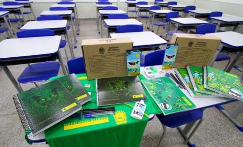 Governo fecha contrato de kits escolares; distribuição inicia em fevereiro